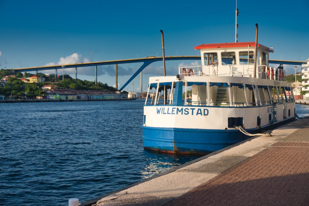 Willemstad boat