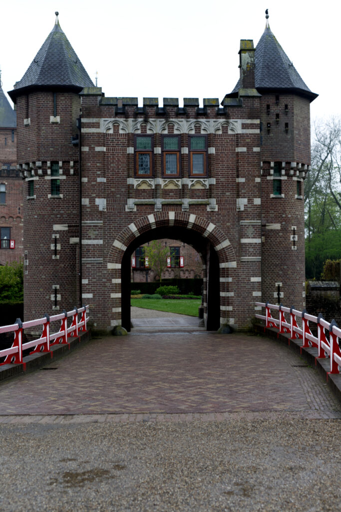 Gates in the Castle of Haar