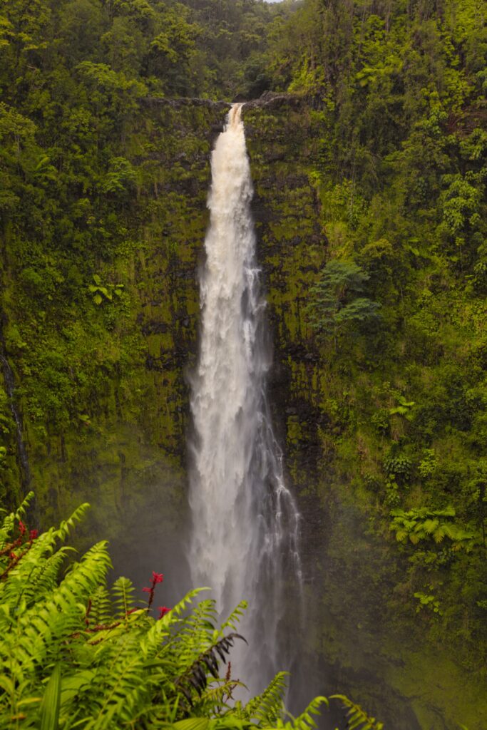 Akake falls