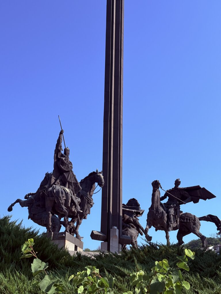 Monument to the Assen Dynasty
