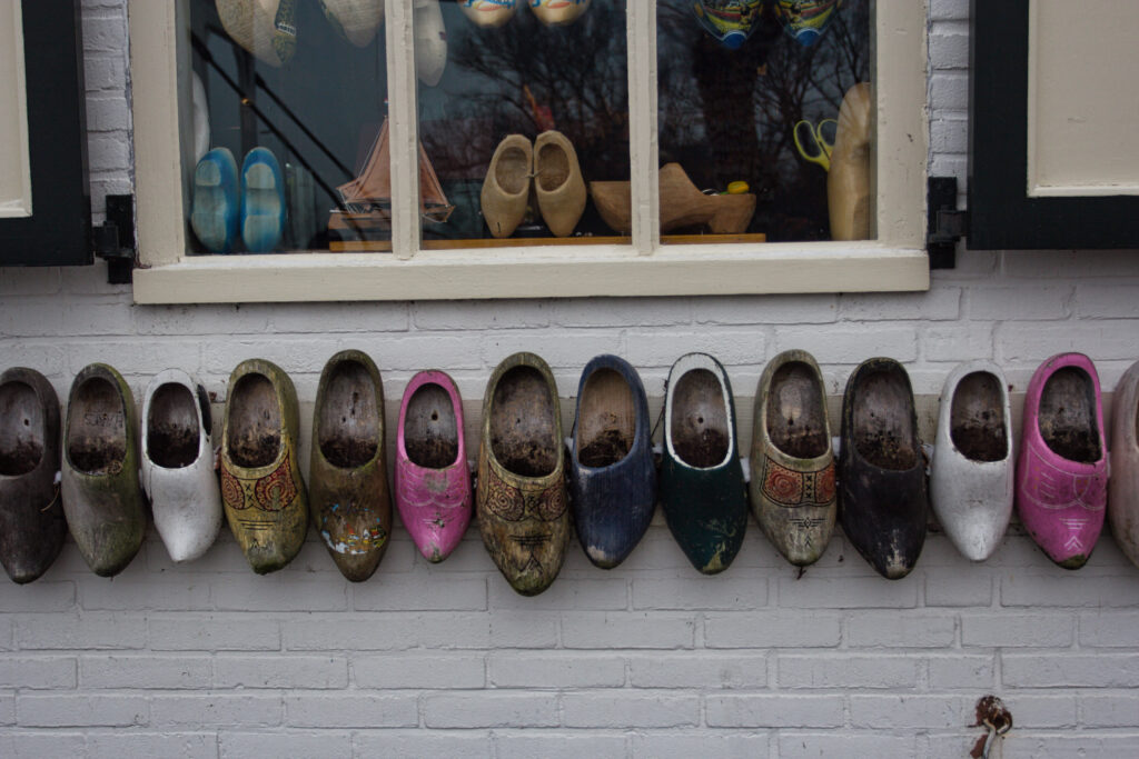 Shoe store in Marken