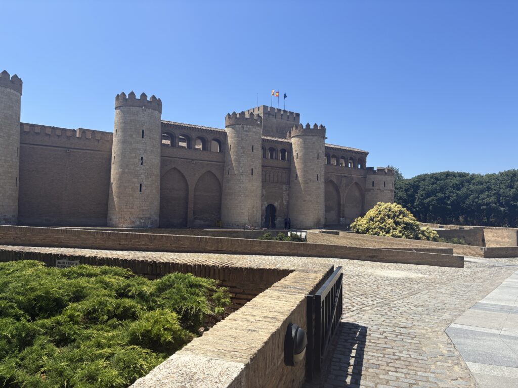 Palacio de la Aljafería from the outside
