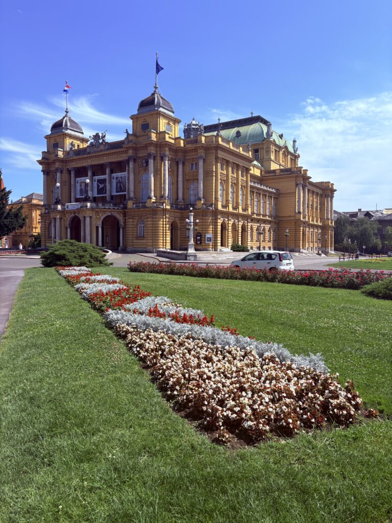 Theater house