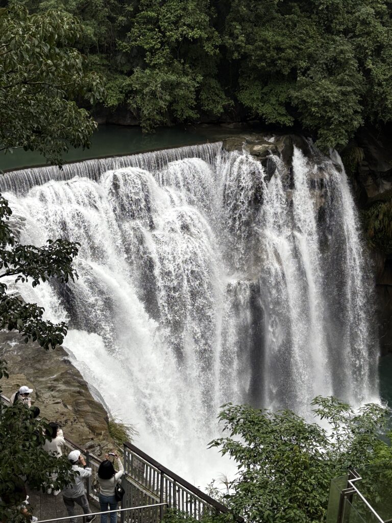 Shifen waterfall
