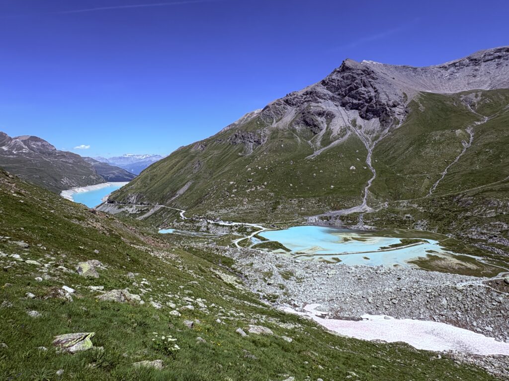 Both lakes one sees in this hike