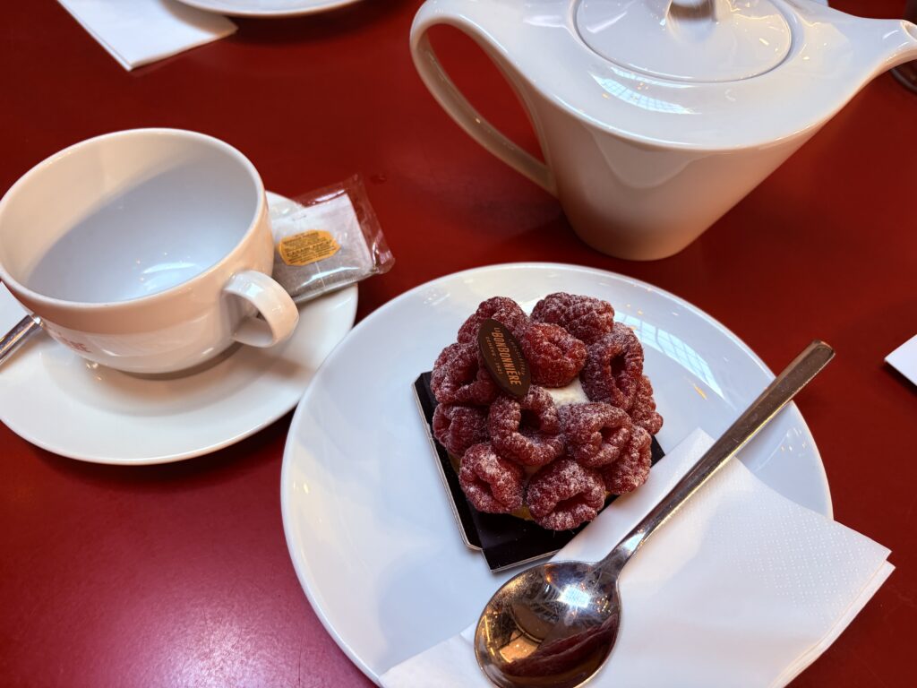 Tea with pastries